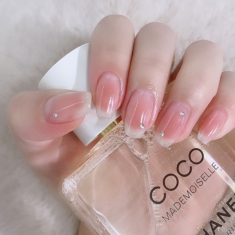 Design gel クリアベースでチークnail💄💋 ネイルサロン エスネイル Private Salon S.Nail
