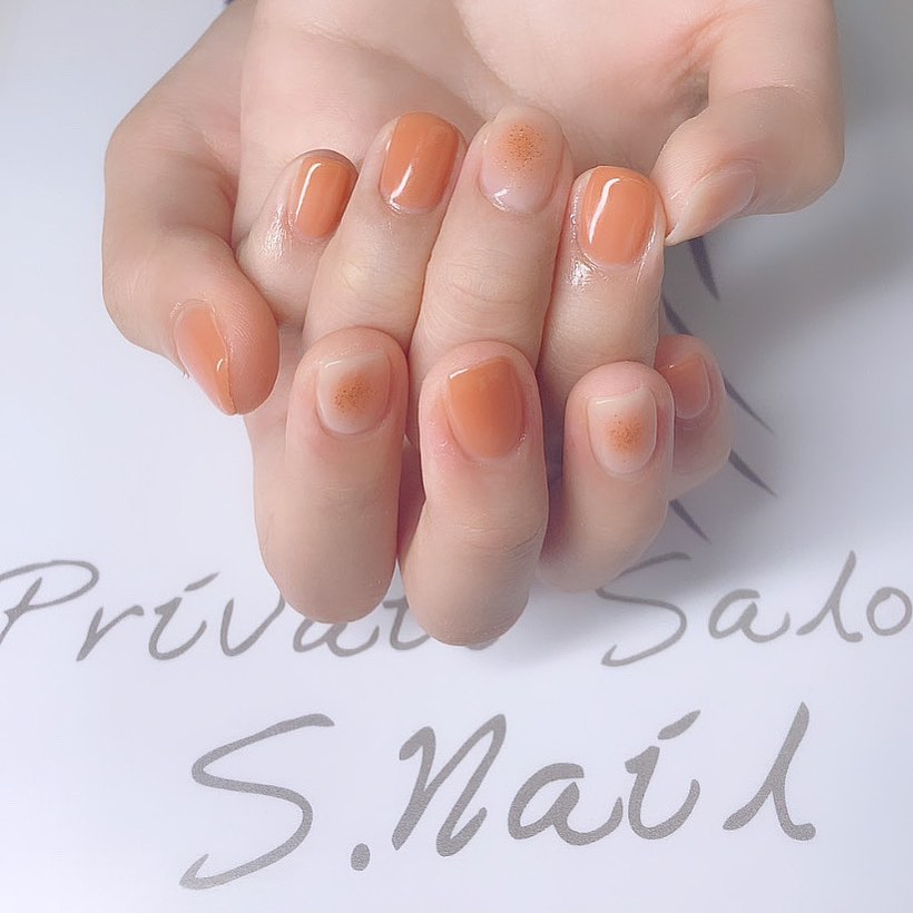 Design gel 過去のデザインを参考にチークnail🧡✨✨ ネイルサロン エスネイル Private Salon S.Nail