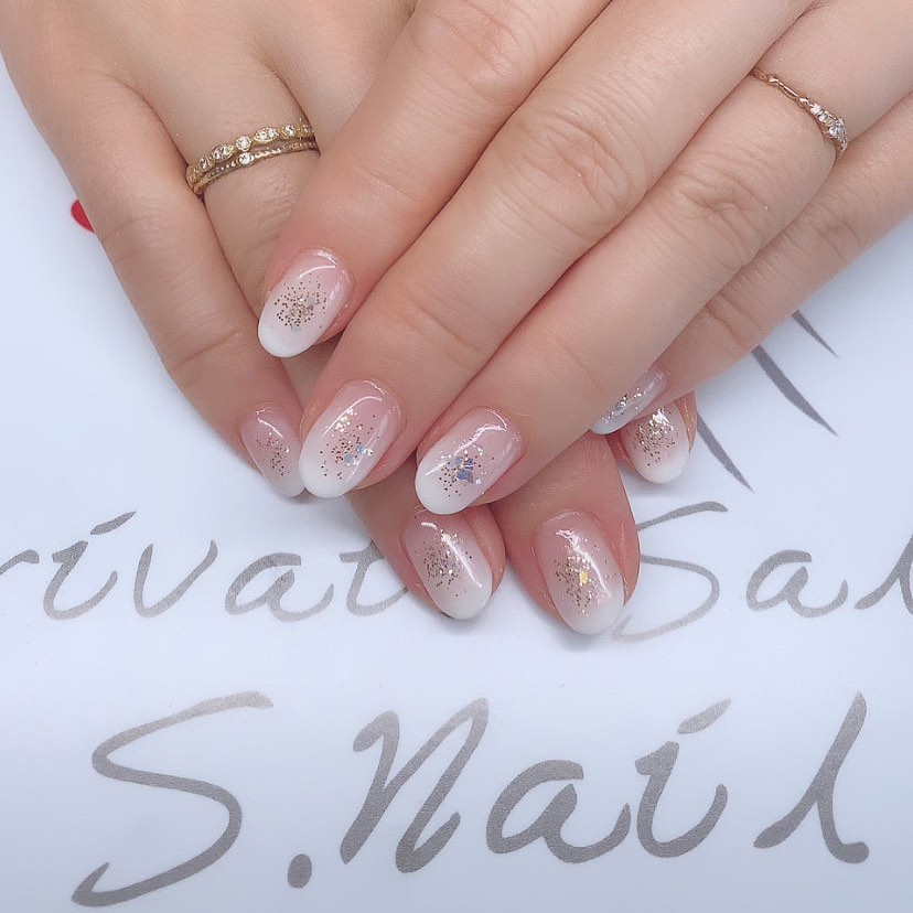 Design gel White nail..🤍 ネイルサロン エスネイル Private Salon S.Nail