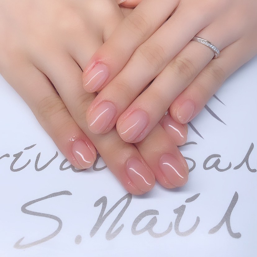 Design gel つやつやナチュラルで指がより綺麗に見えます🍑 ネイルサロン エスネイル Private Salon S.Nail