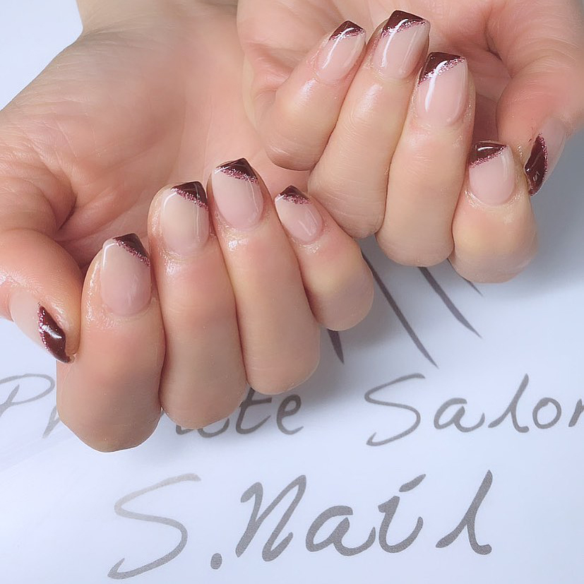 Design gel ブラウンとピンクラメの斜めフレンチ🤎✨ ネイルサロン エスネイル Private Salon S.Nail