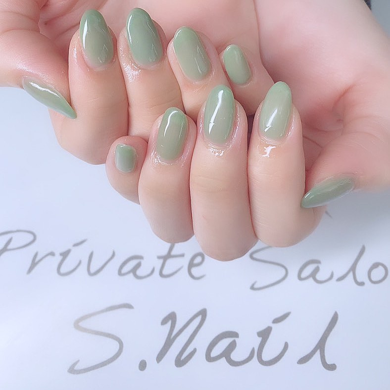 One color お任せで春のカーキカラー☘️♡ ネイルサロン エスネイル Private Salon S.Nail