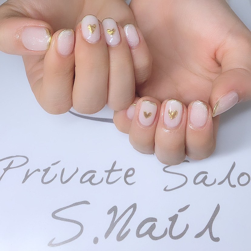 Design gel White✖︎goldアンティークアート🎠🪄🤍 ネイルサロン エスネイル Private Salon S.Nail