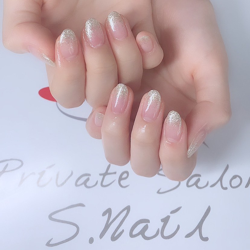 One color シルバーラメのグラデーション💫✨ ネイルサロン エスネイル Private Salon S.Nail