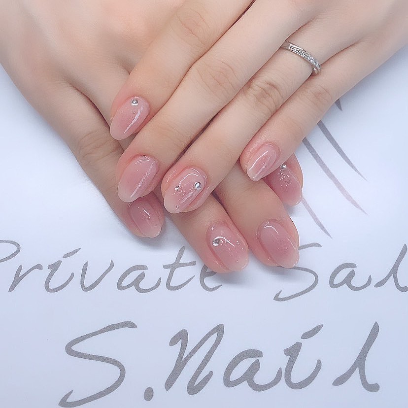 Design gel 最近も人気でよくオーダーを頂くチークnail🩷⸝⸝ ネイルサロン エスネイル Private Salon S.Nail