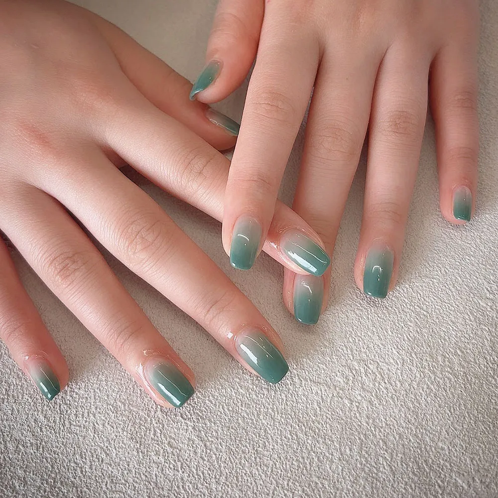 Gradation くすみグリーン🌿🫧 ネイルサロン エスネイル Private Salon S.Nail