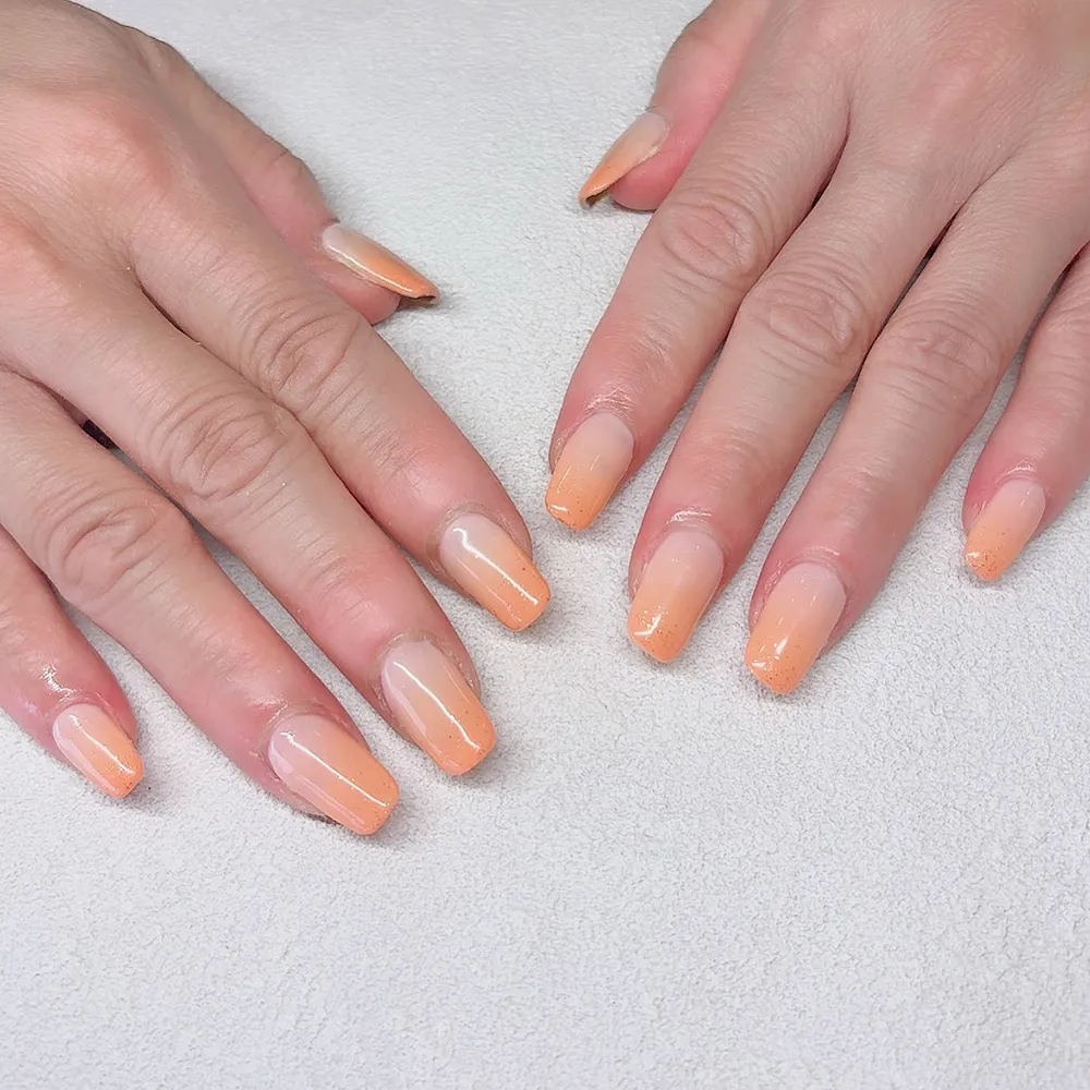 Design gel 夏カラーグラデーション🥭🧡 ネイルサロン エスネイル Private Salon S.Nail