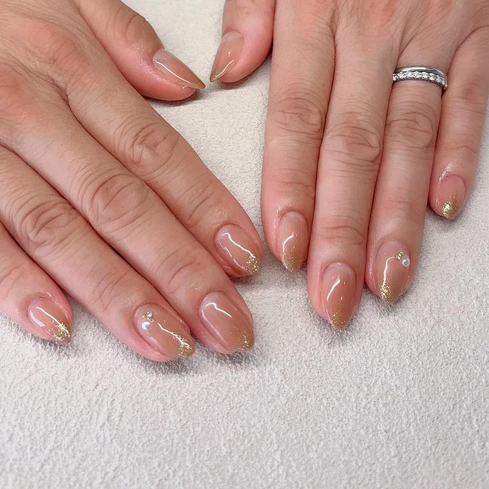 Design gel 秋色にチェンジ🍂🤎ベージュ×ゴールドで上品に✨ ネイルサロン エスネイル Private Salon S.Nail